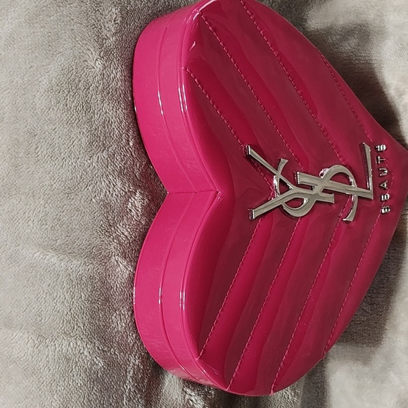 YSL Beaute Heart Box - Picture 7 of 12